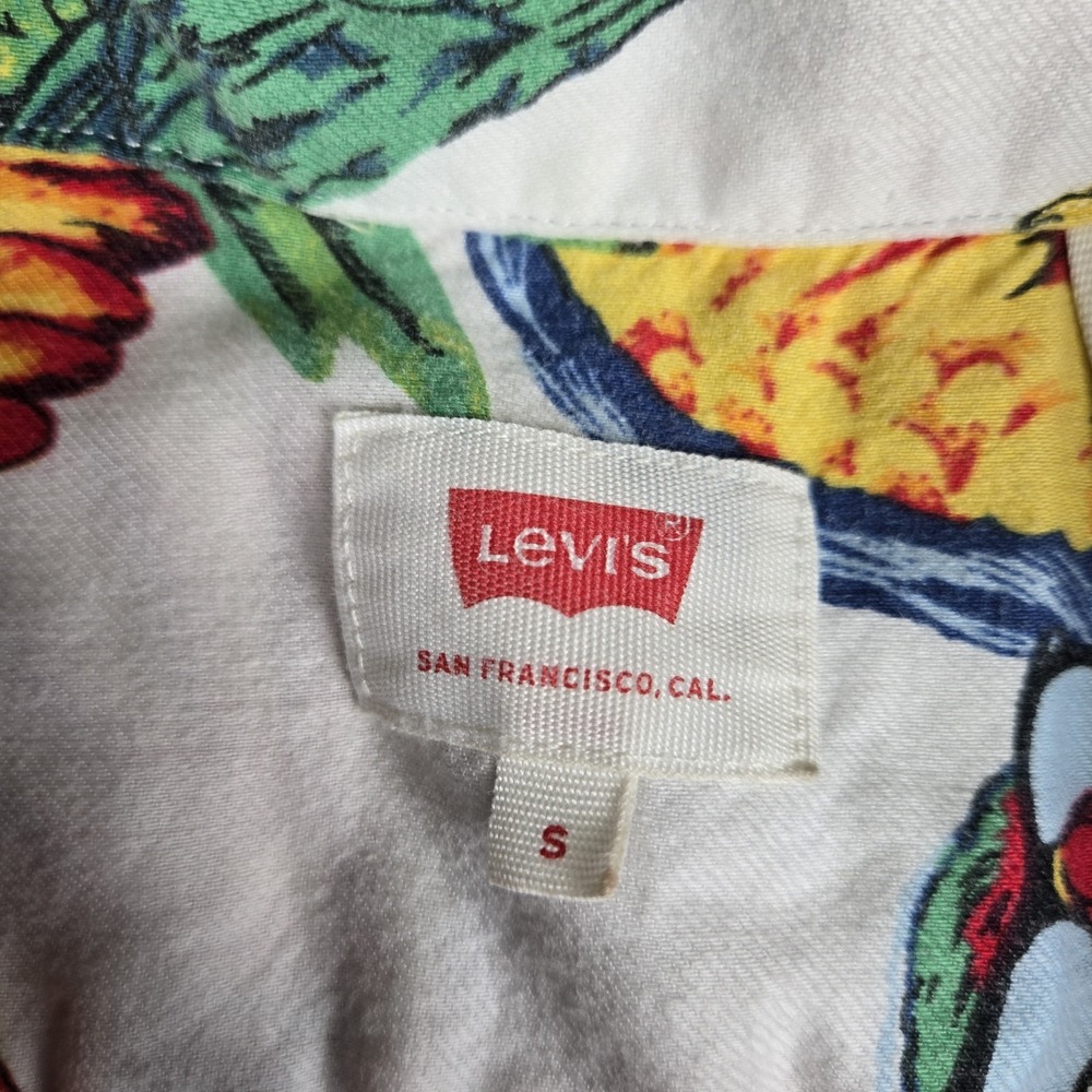 Vintage Levi's Hawaiian Camp Shirt Parrot Bowling Mens Sz Small Button Up Casual - Picture 2 of 14